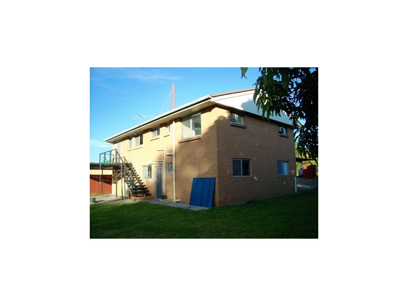 28 Meadow Cr, Beenleigh QLD 4207