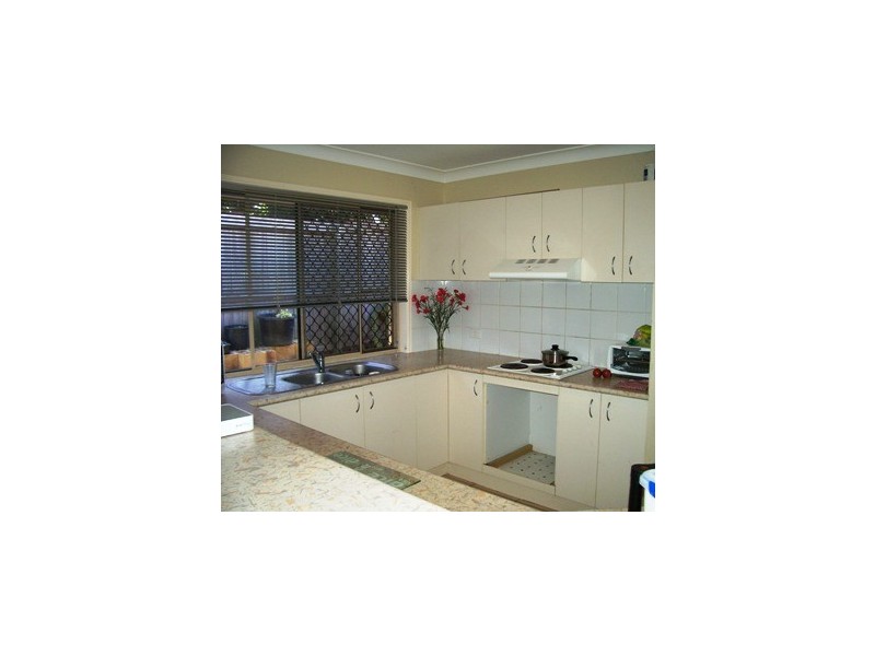 25 Ernest St, Windaroo QLD 4207