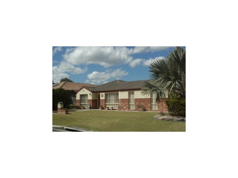 8 FERRICKS CRT, Upper Coomera QLD 4209