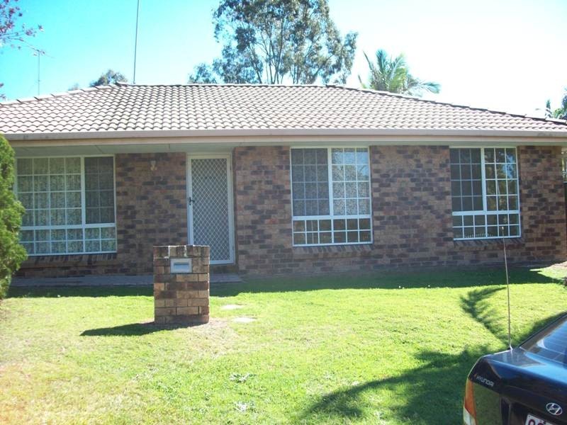 10 Tregana Cct, Edens Landing QLD 4207