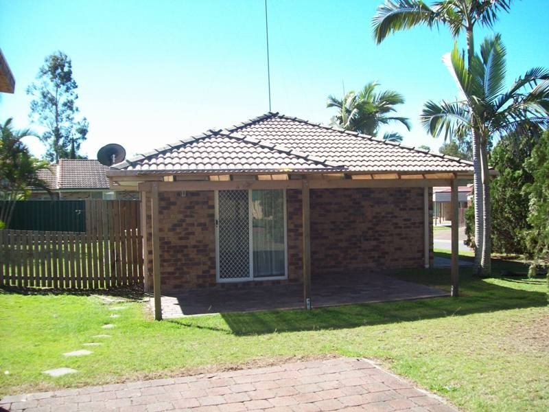 10 Tregana Cct, Edens Landing QLD 4207