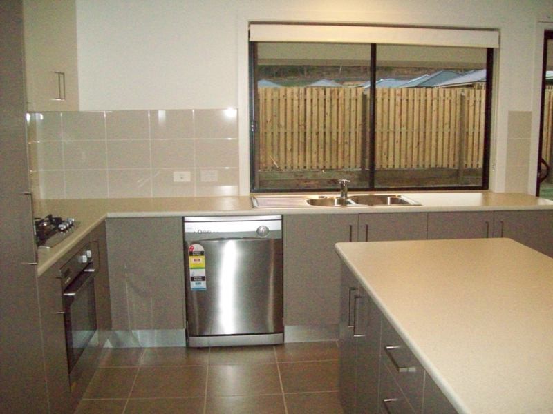 32 Belivah Road, Bahrs Scrub QLD 4207