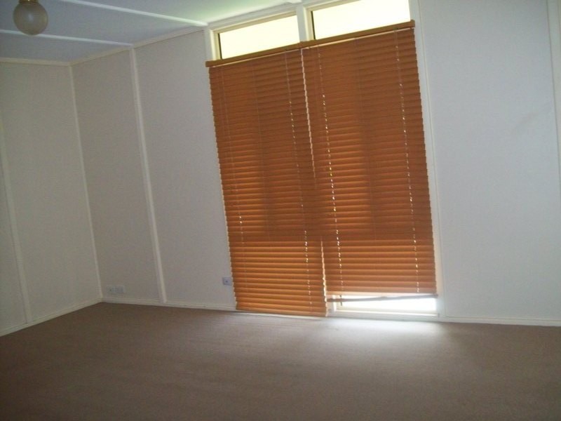 5 Fairfax Ave, Bethania QLD 4205