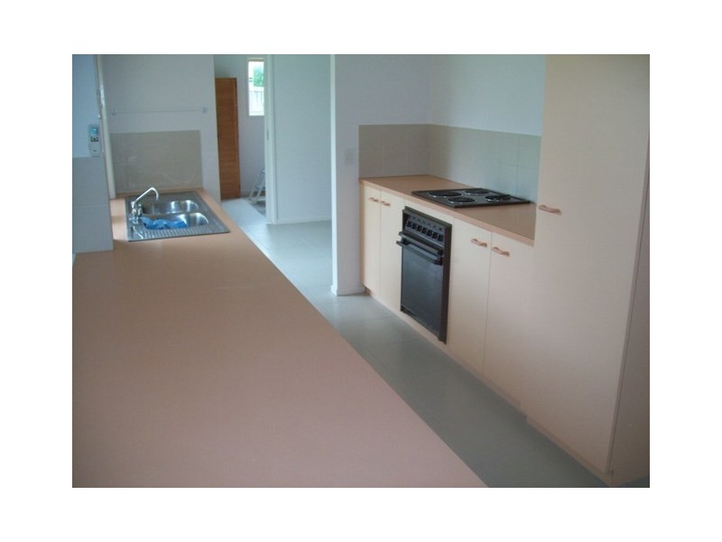 18 Duesbury Crescent, Edens Landing QLD 4207