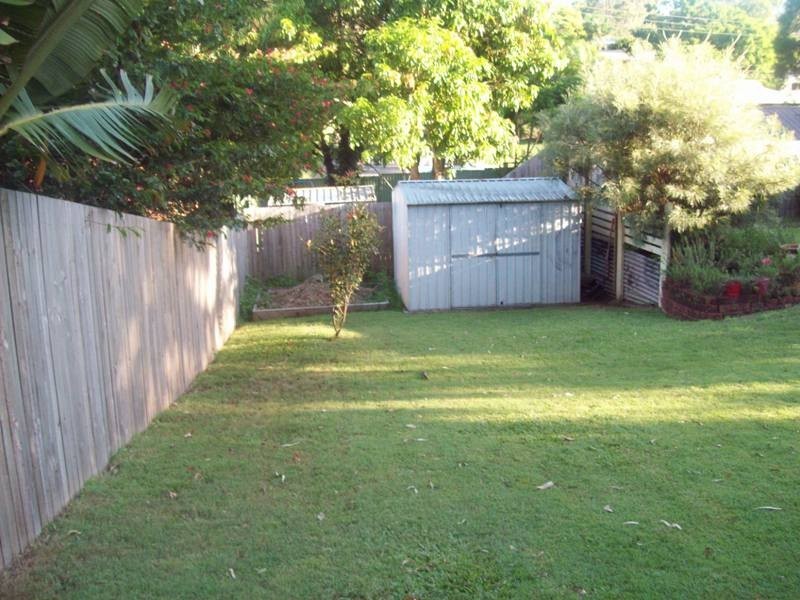 3 Brim Court, Edens Landing QLD 4207