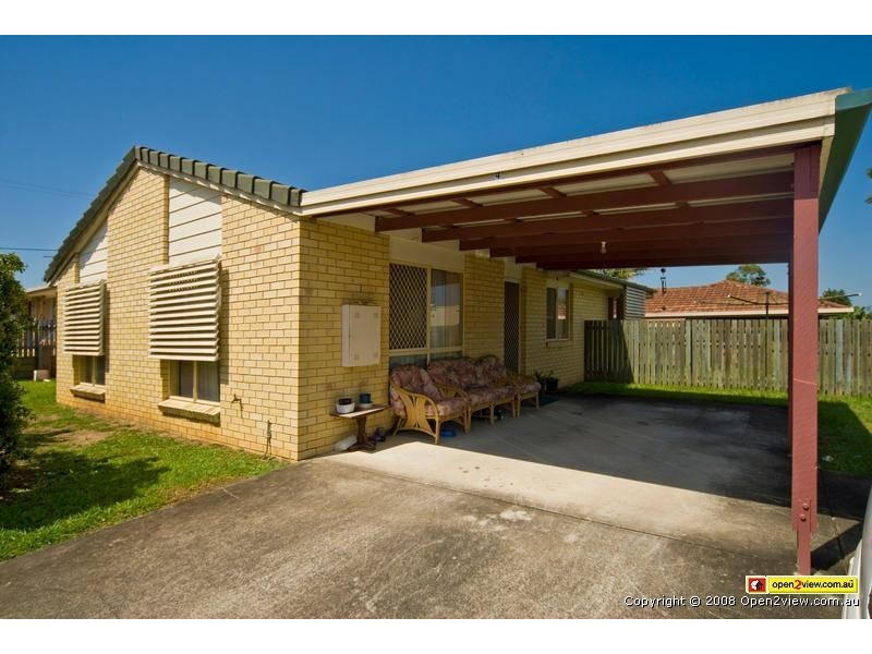 4 Taylor Street, Eagleby QLD 4207