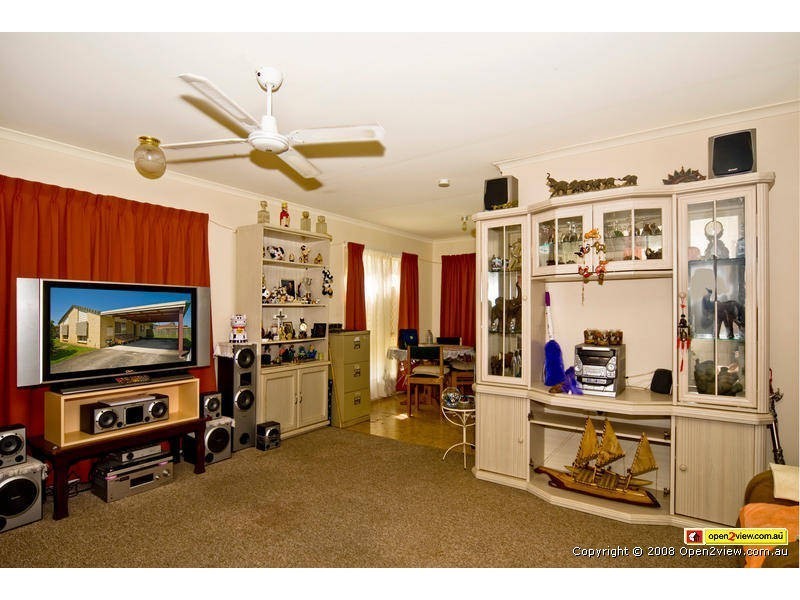4 Taylor Street, Eagleby QLD 4207