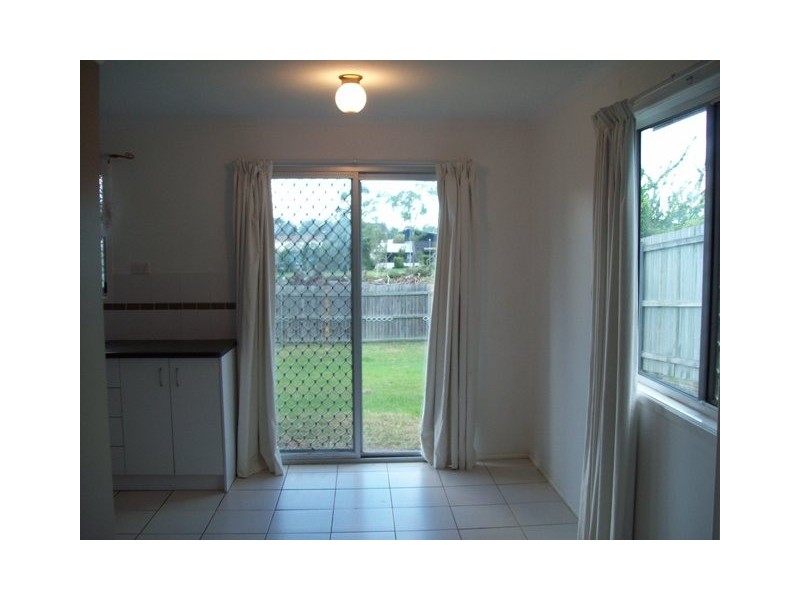 8 Rinto Drive, Eagleby QLD 4207