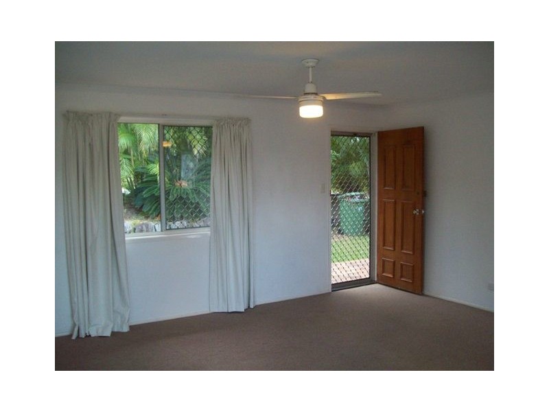 8 Rinto Drive, Eagleby QLD 4207