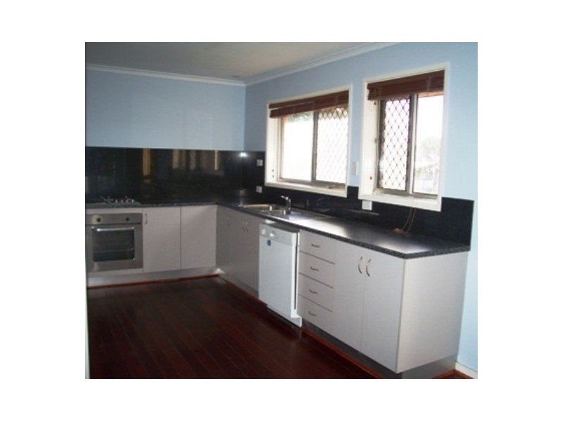 28  Meadow Cresent, Beenleigh QLD 4207
