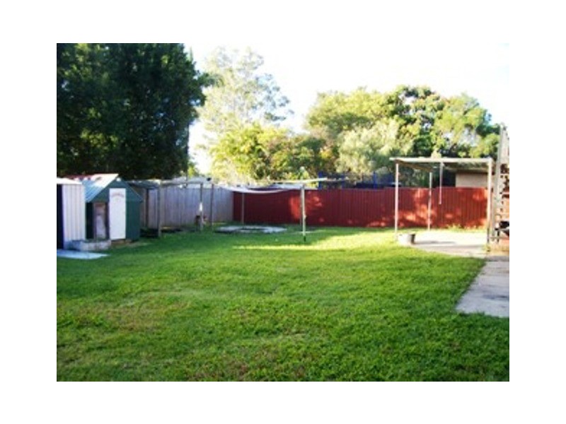 28  Meadow Cresent, Beenleigh QLD 4207