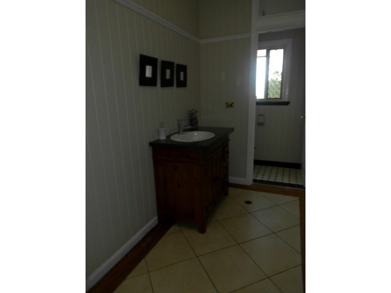 47 Louis Street, Beenleigh QLD 4207