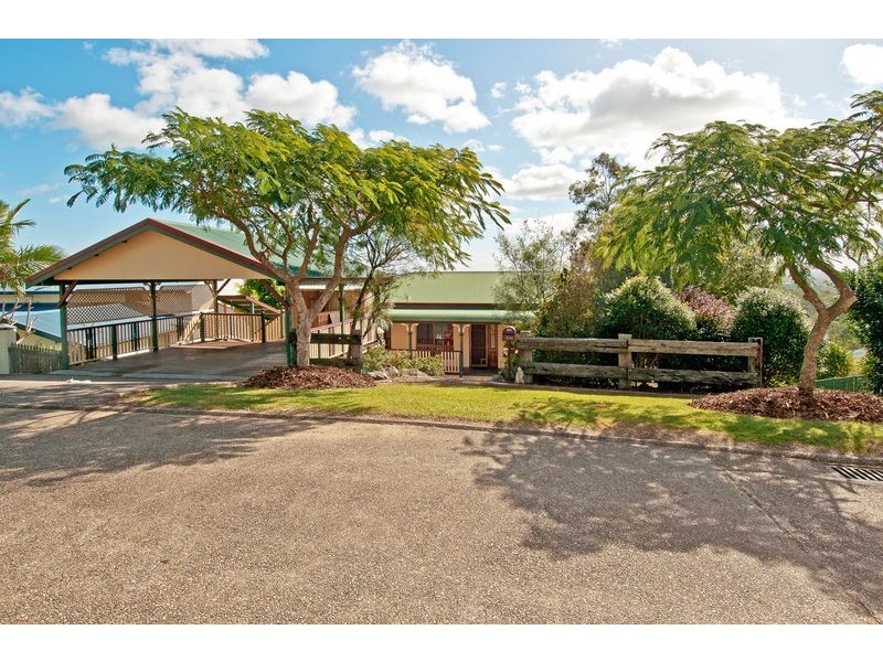 3 Valerie Close, Edens Landing QLD 4207