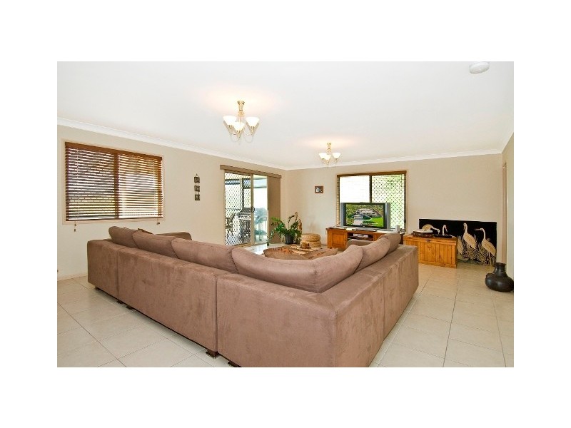 11 Hartwig Crescent, Mount Warren Park QLD 4207