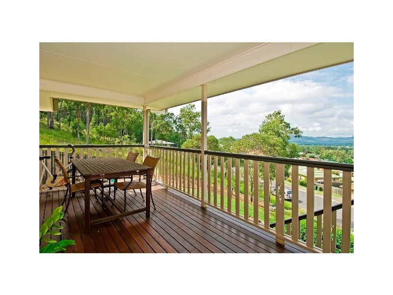 11 Hartwig Crescent, Mount Warren Park QLD 4207