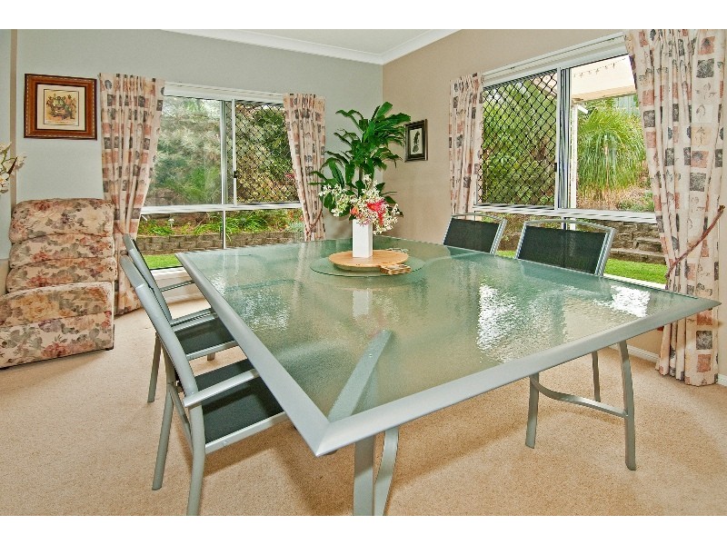 4 Optus Place, Edens Landing QLD 4207
