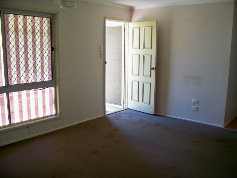 37 Bedford Crescent, Eagleby QLD 4207