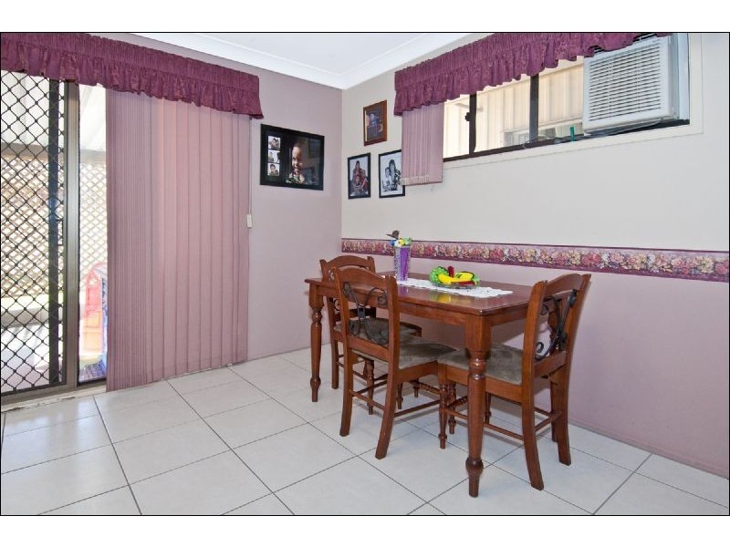 2 Iona Street, Edens Landing QLD 4207