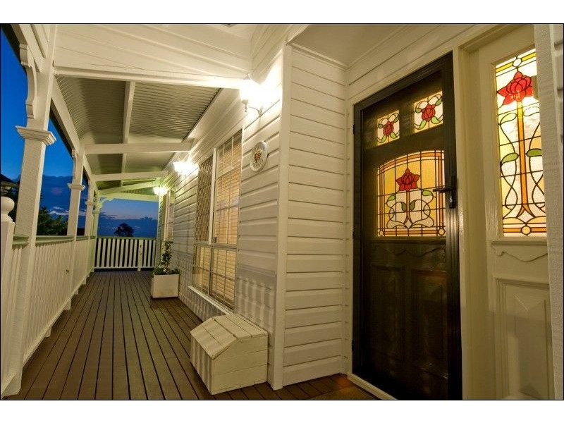 Edens Landing QLD 4207