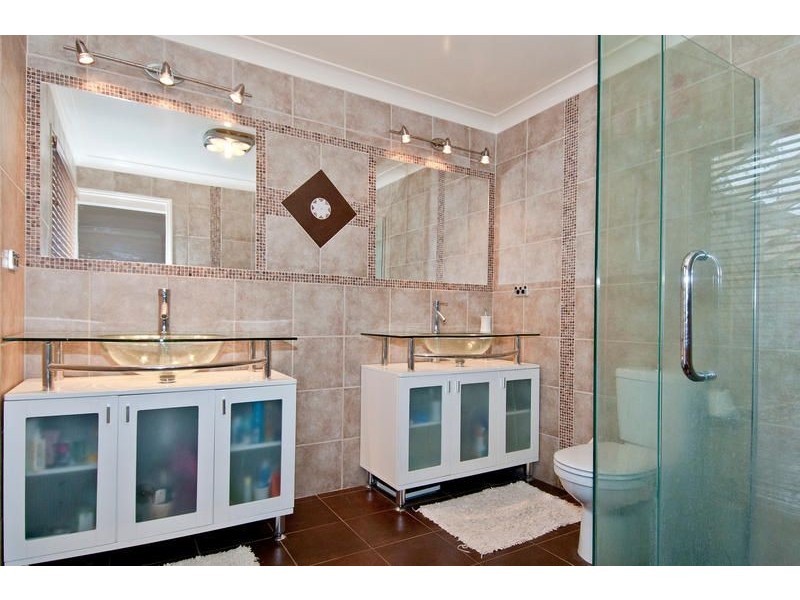 10 Shona Court, Mount Warren Park QLD 4207