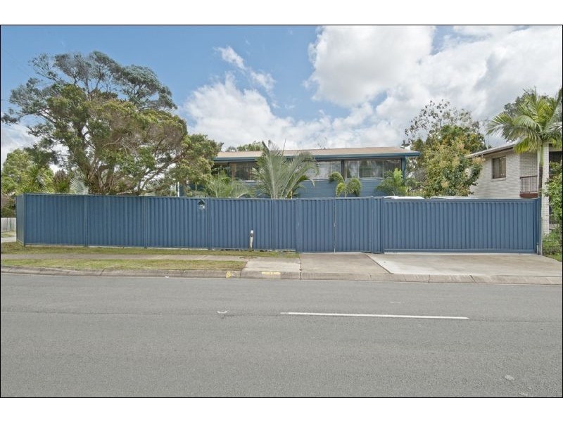 1  Dampier Ave, Eagleby QLD 4207