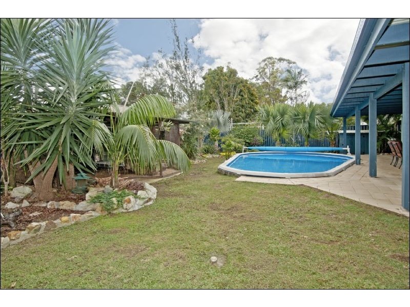 1  Dampier Ave, Eagleby QLD 4207