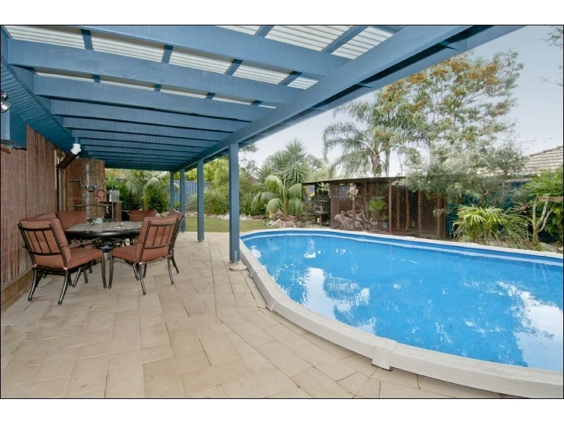 1  Dampier Ave, Eagleby QLD 4207