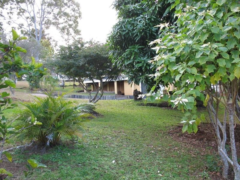 22 Pine Avenue, Lamb Island QLD 4184