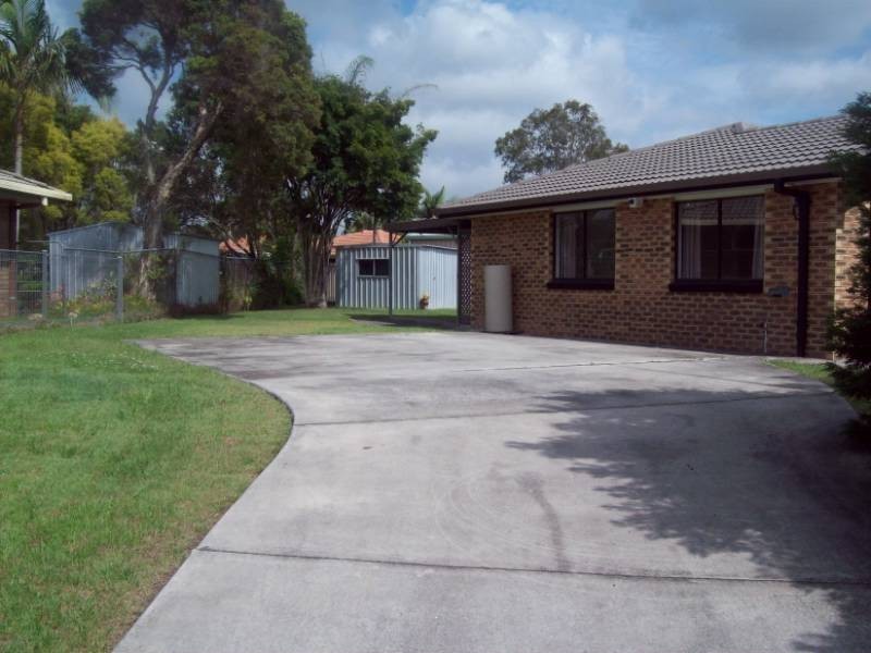 12 Federation Drv, Bethania QLD 4205