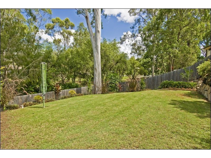 Edens Landing QLD 4207