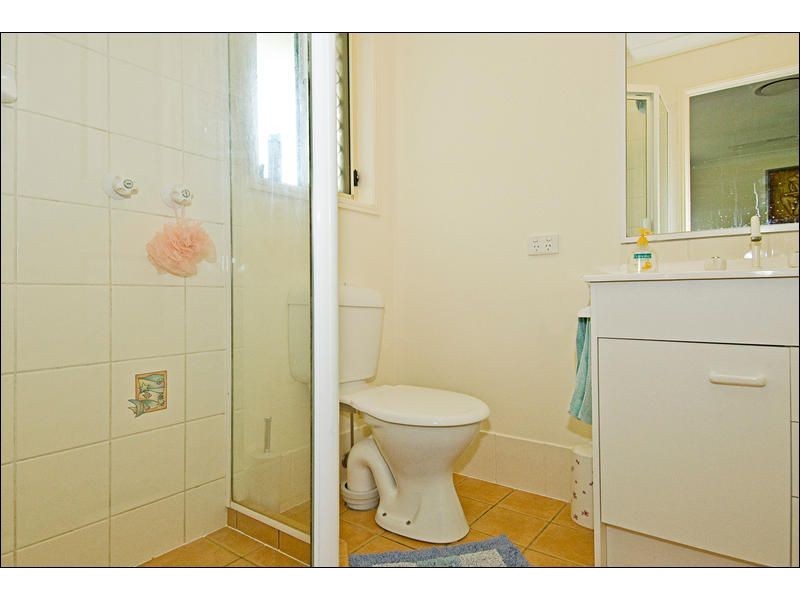 4 Richardson Court, Edens Landing QLD 4207