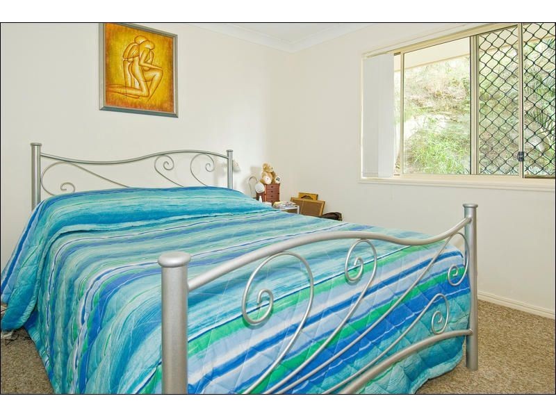 4 Richardson Court, Edens Landing QLD 4207