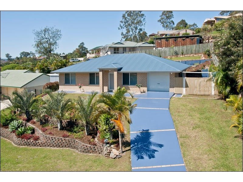 10 Lindau Street, Edens Landing QLD 4207