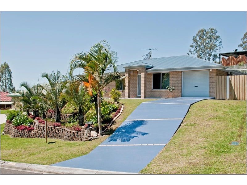 10 Lindau Street, Edens Landing QLD 4207