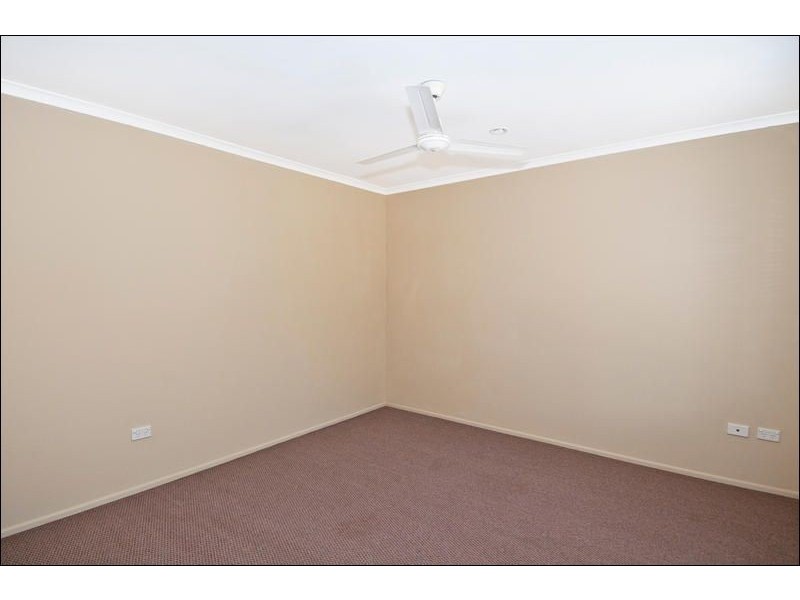 10 Lindau Street, Edens Landing QLD 4207