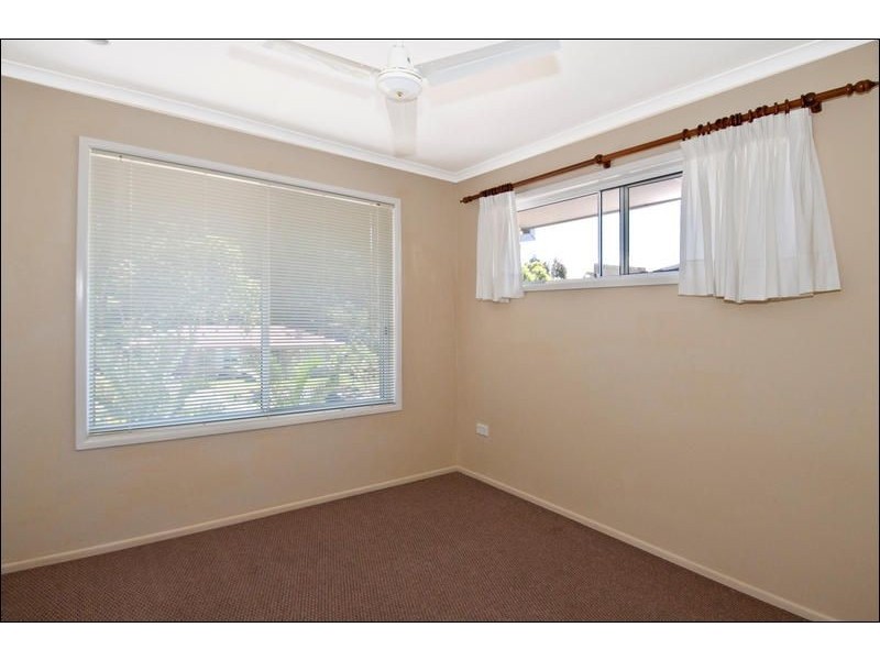 10 Lindau Street, Edens Landing QLD 4207