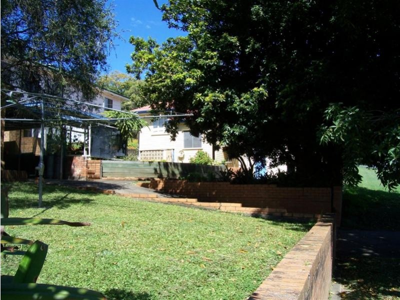 30 Reuben Street, Holland Park QLD 4121