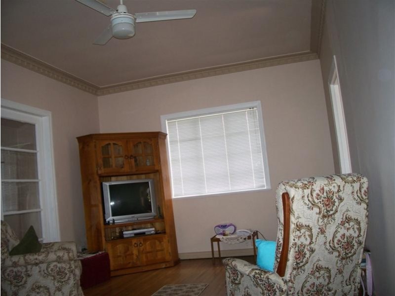 30 Reuben Street, Holland Park QLD 4121