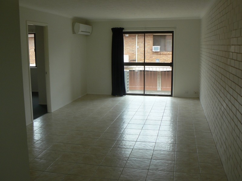 5/6  Cowper Street, Eagleby QLD 4207