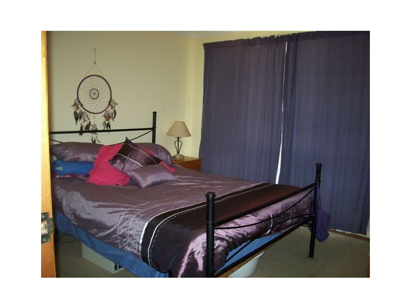 8 / 19 – 23 Ben Lexcen Ct, Mount Warren Park QLD 4207