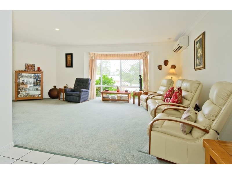 27 Yvonne Crescent, Mount Warren Park QLD 4207