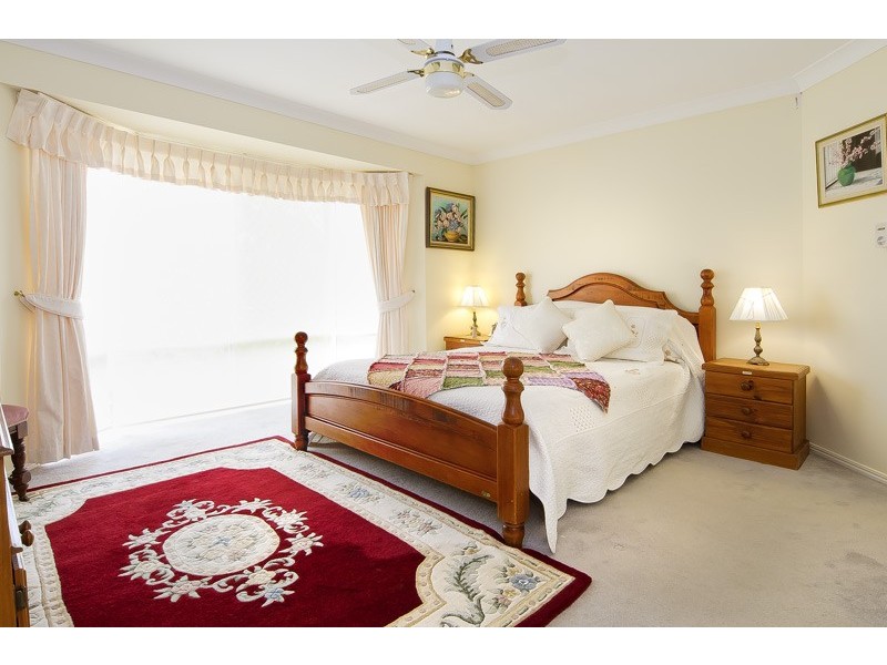 27 Yvonne Crescent, Mount Warren Park QLD 4207