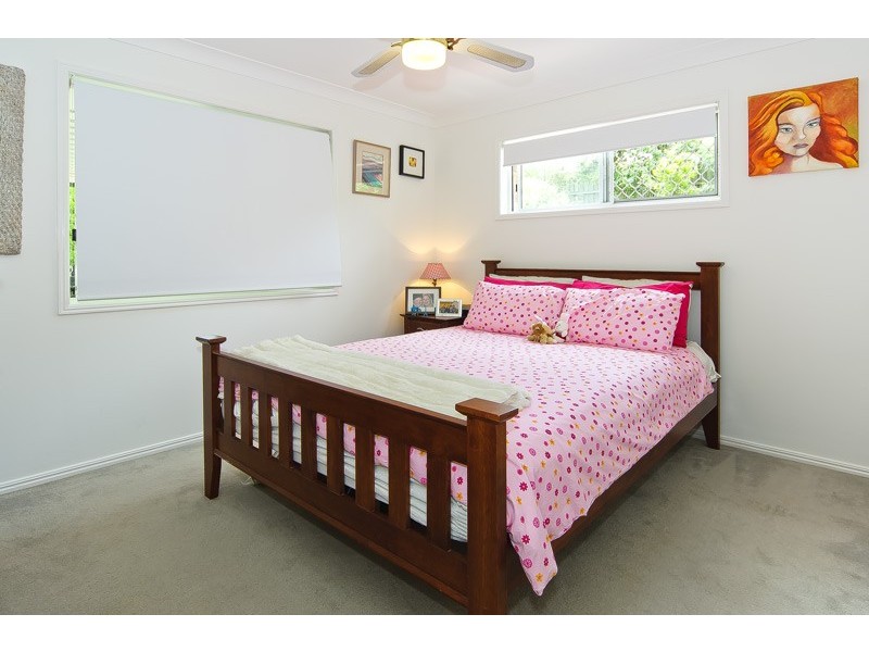 27 Yvonne Crescent, Mount Warren Park QLD 4207