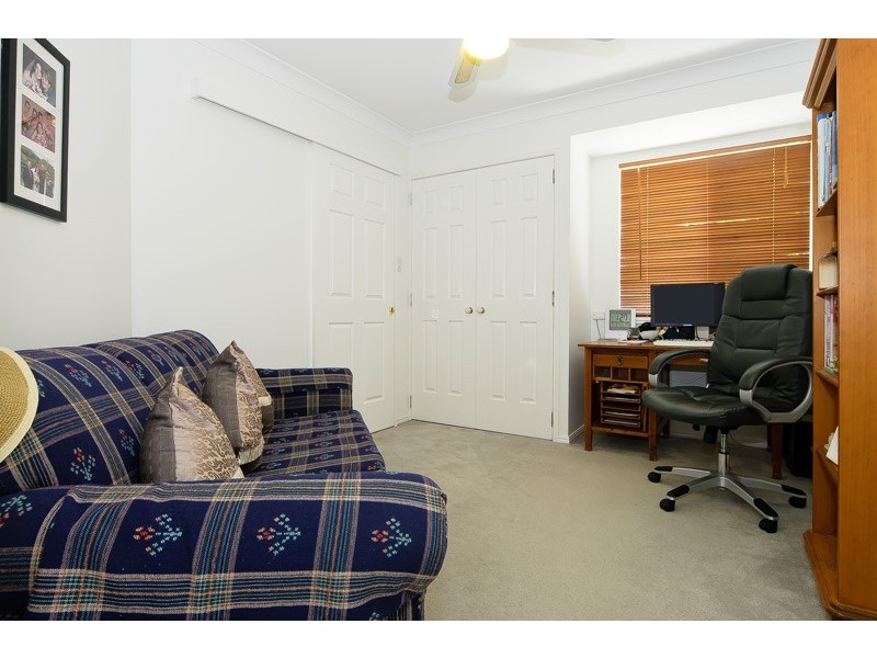 27 Yvonne Crescent, Mount Warren Park QLD 4207