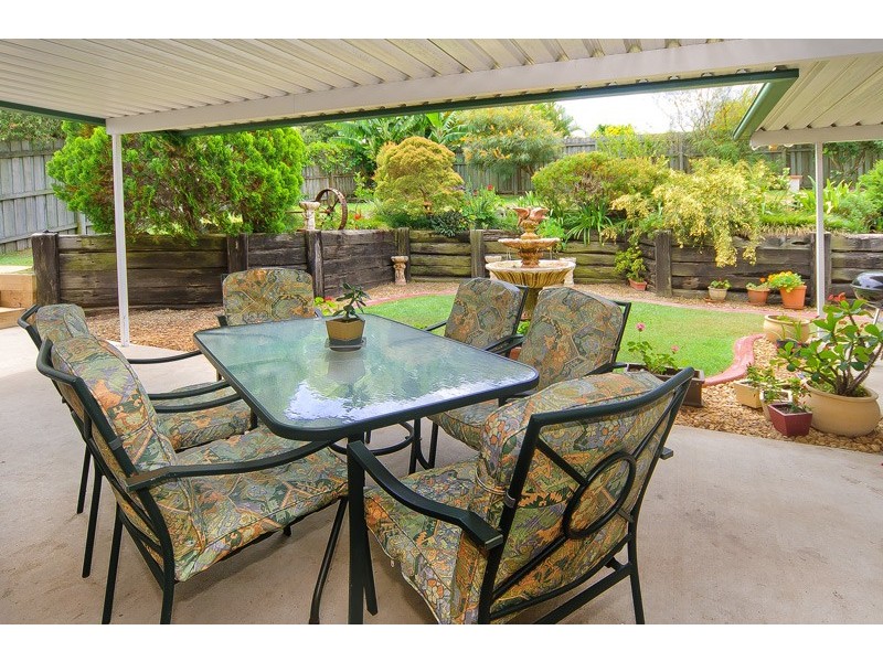 27 Yvonne Crescent, Mount Warren Park QLD 4207