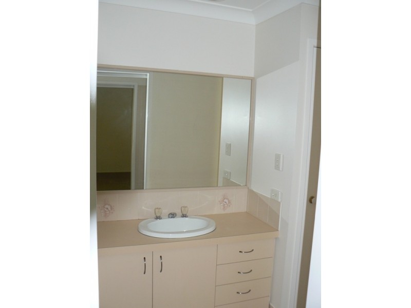 12  Harburg Drive, Beenleigh QLD 4207