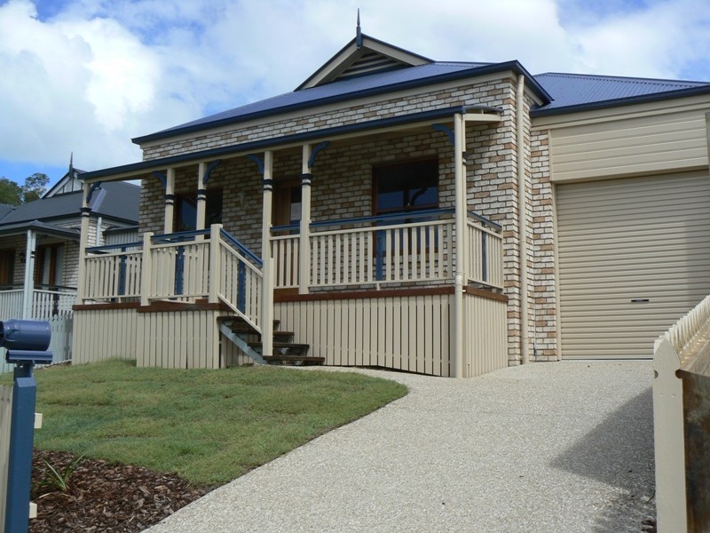 18 Kilkivan Parade, Waterford QLD 4133