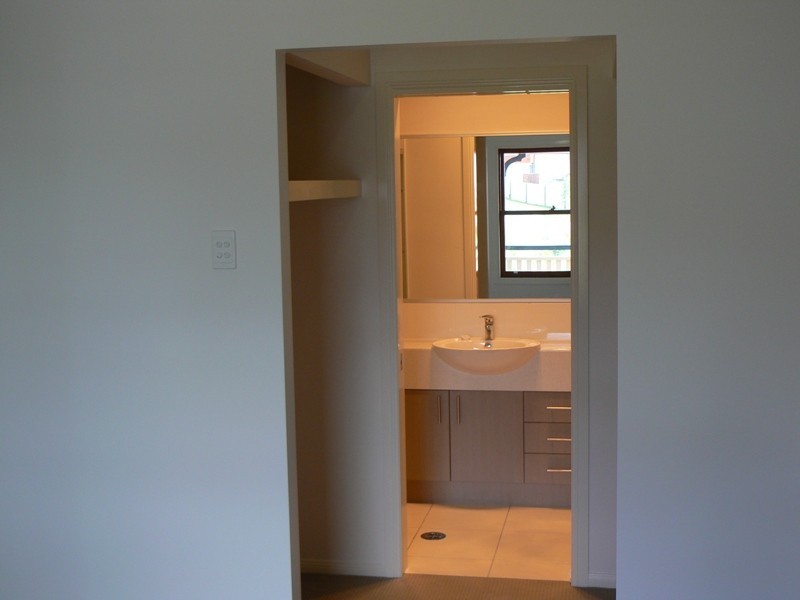 18 Kilkivan Parade, Waterford QLD 4133