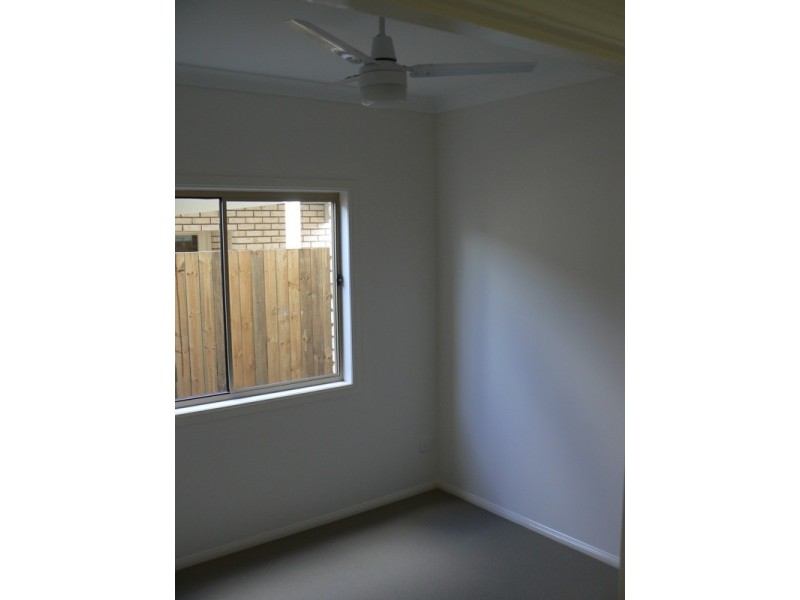 18 Kilkivan Parade, Waterford QLD 4133