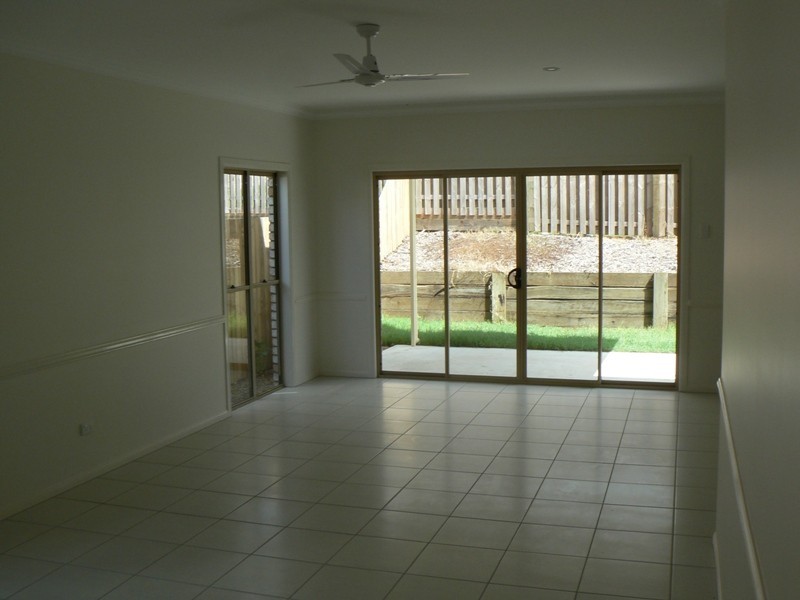 18 Kilkivan Parade, Waterford QLD 4133